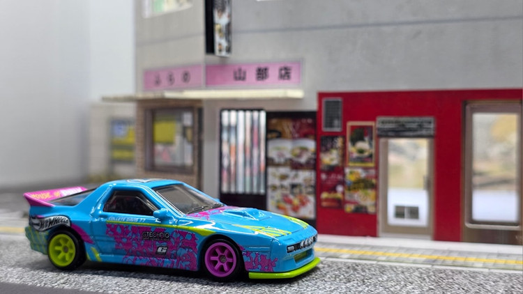 ماکت ماشین هات ویلز مدل مزدا FC PANDEM RX-7 سری پرمیوم - راشل مدل